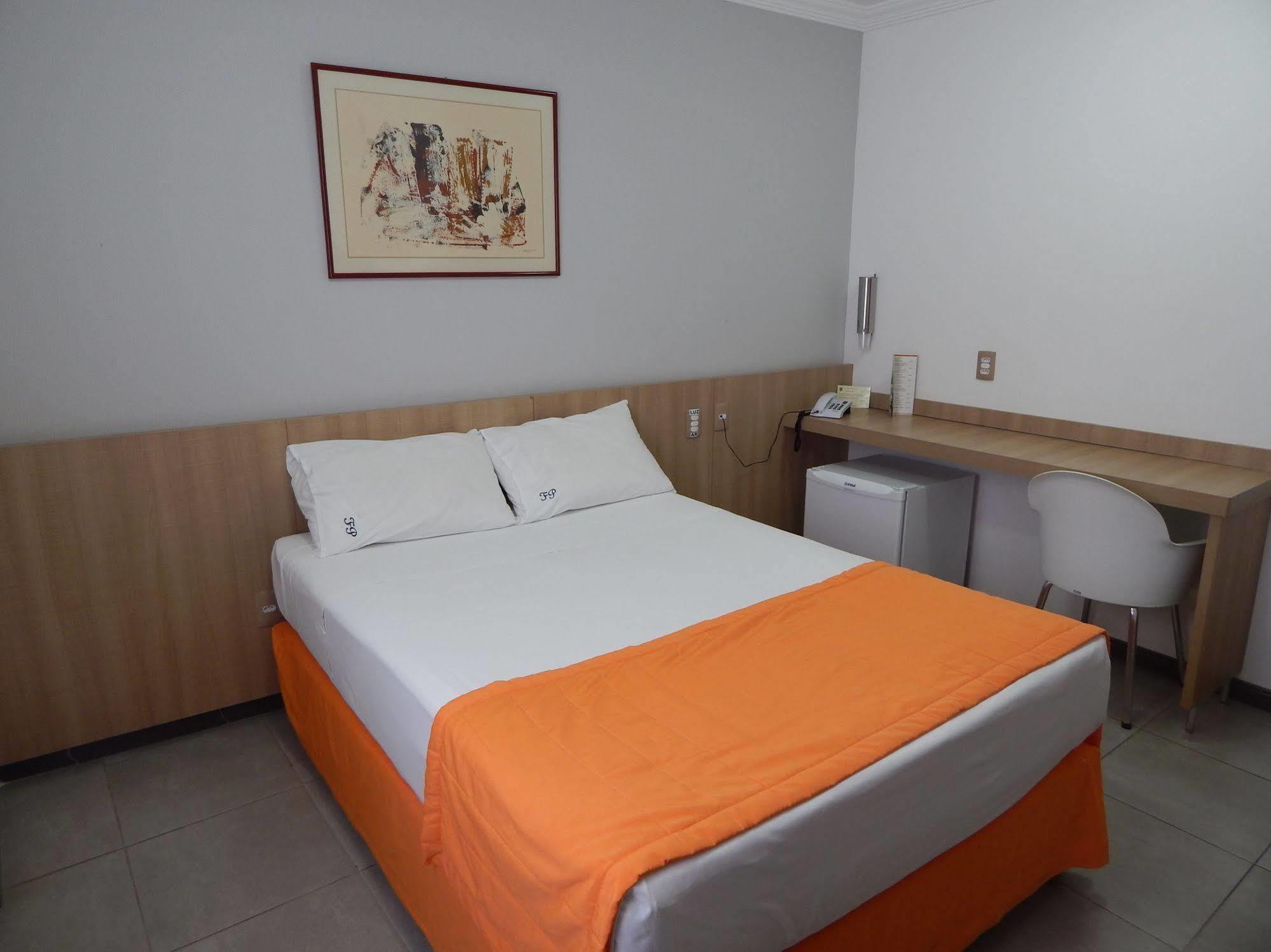 Frimas Pampulha Hotel 3*
